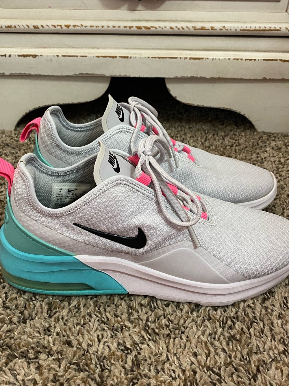 Women’s Nike Air Max Motion 2 South Beach Size 9 CU4925-002